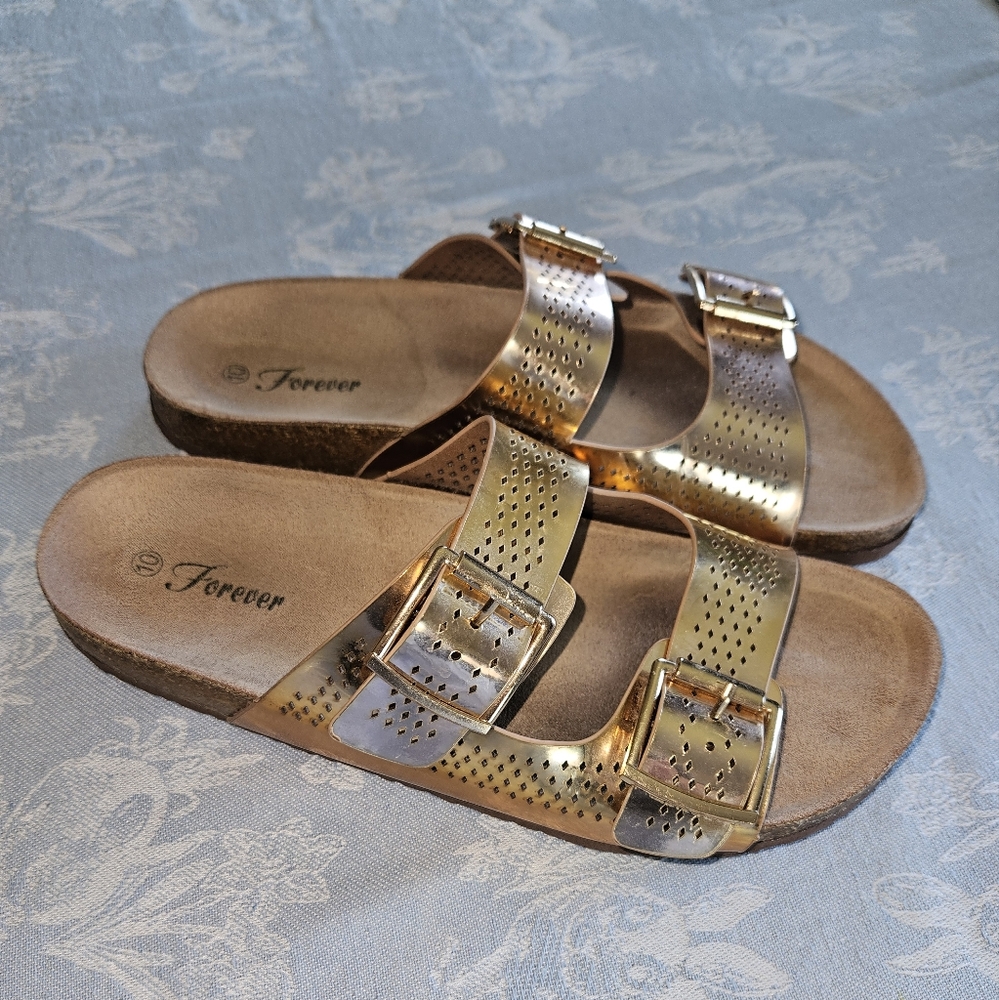 Forever 21 Pink Gold Birkenstock style sandals Size 10